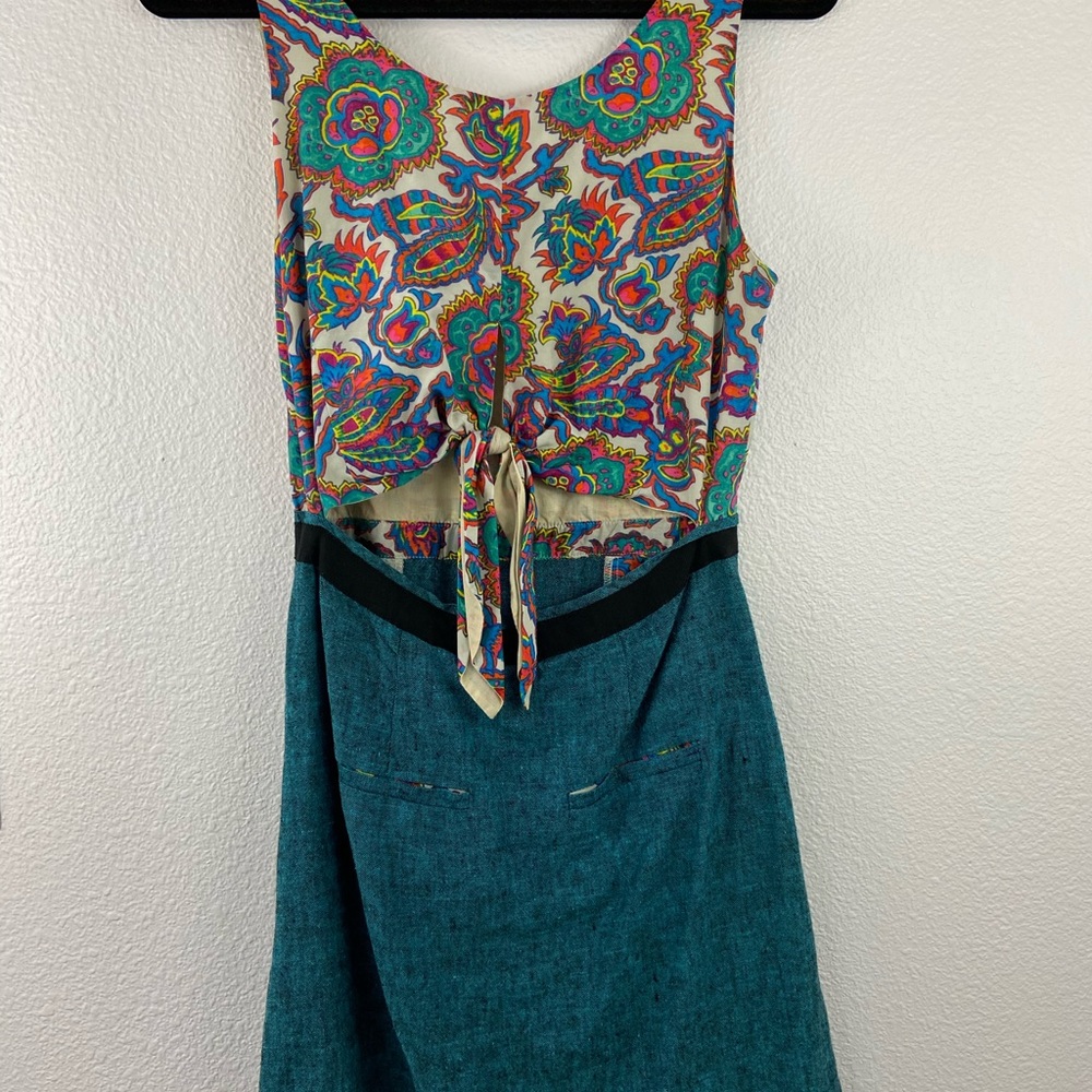 Dress - Picture 5 of 6